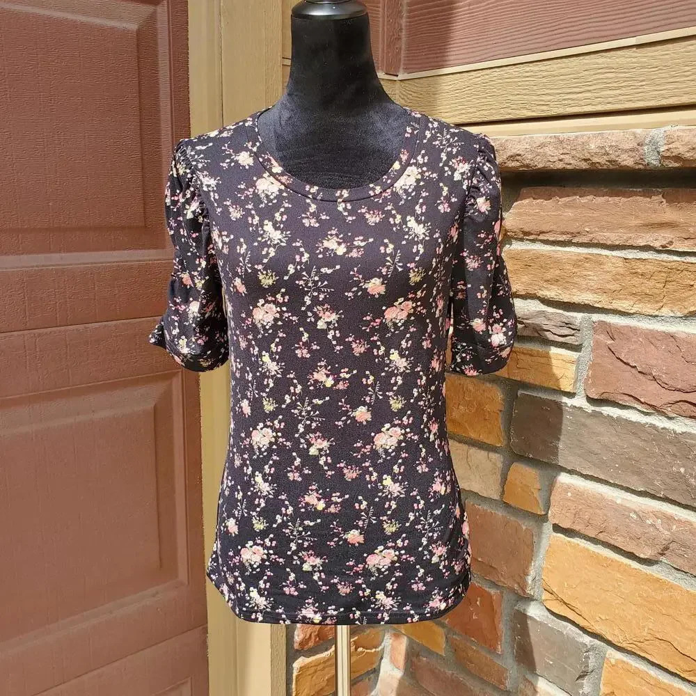 Vine and Valley Juniors Black Pink Floral Short Sleeve Babydoll Top Sz Large